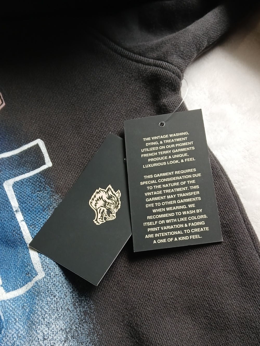New Size M ,WOLVES Graphic Hoodie - Black with Blue & Purple Artwork - Picture 3 of 6